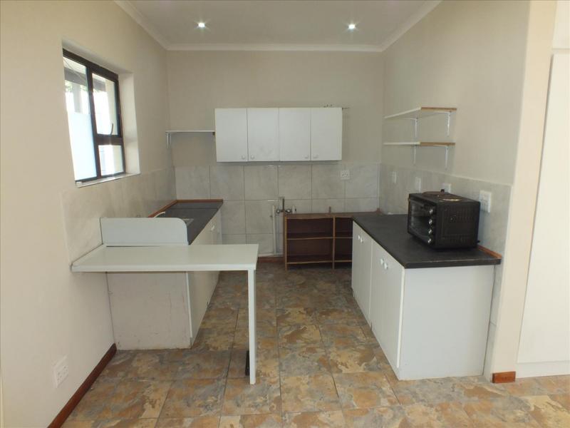 To Let 1 Bedroom Property for Rent in La Rochelle Western Cape